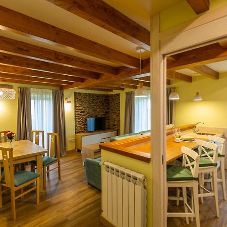 Apartamentos Casona Del Campo Navia Exterior foto
