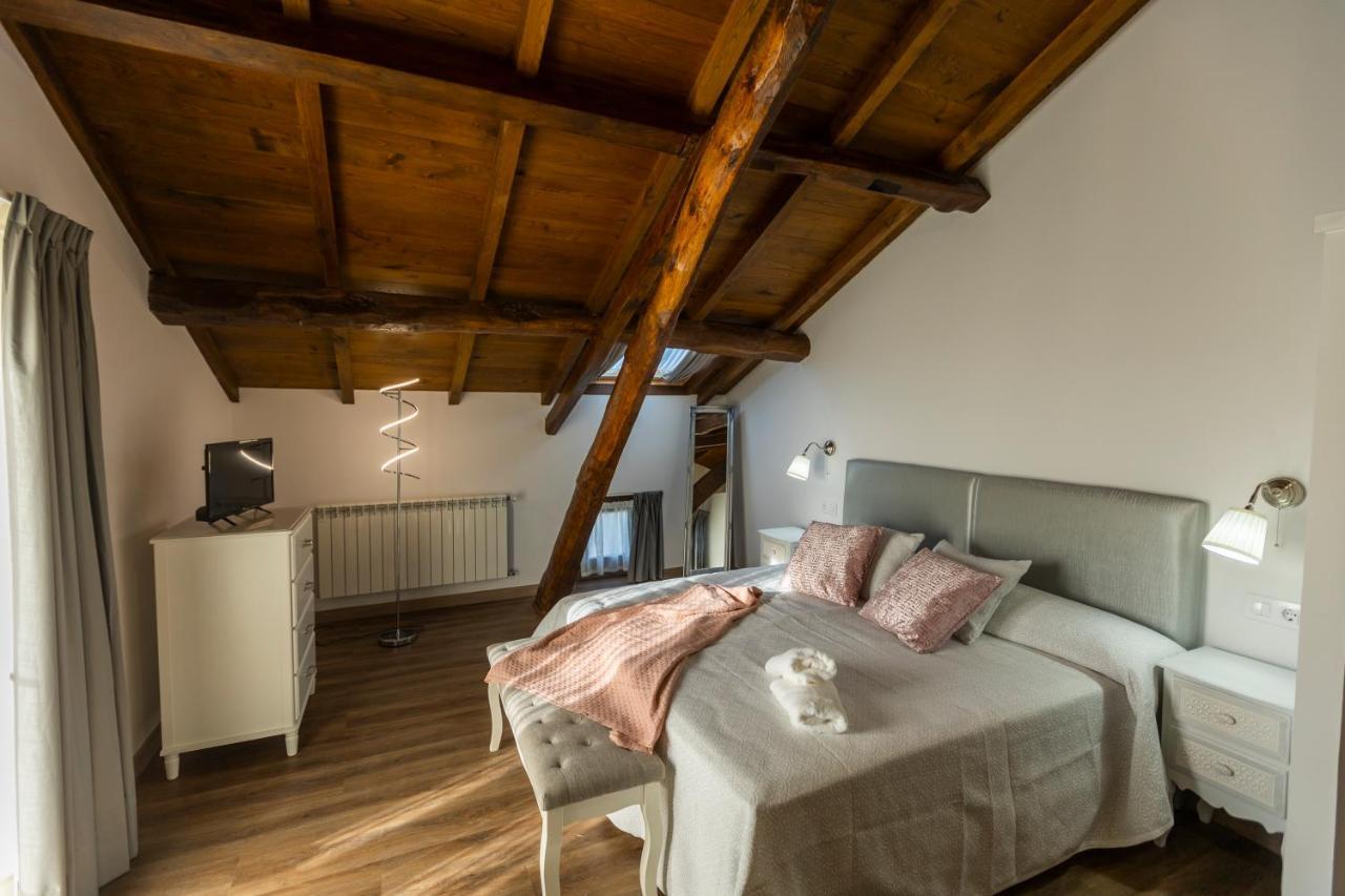 Apartamentos Casona Del Campo Navia Exterior foto