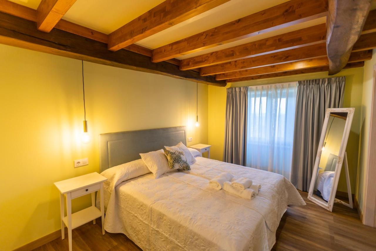 Apartamentos Casona Del Campo Navia Exterior foto